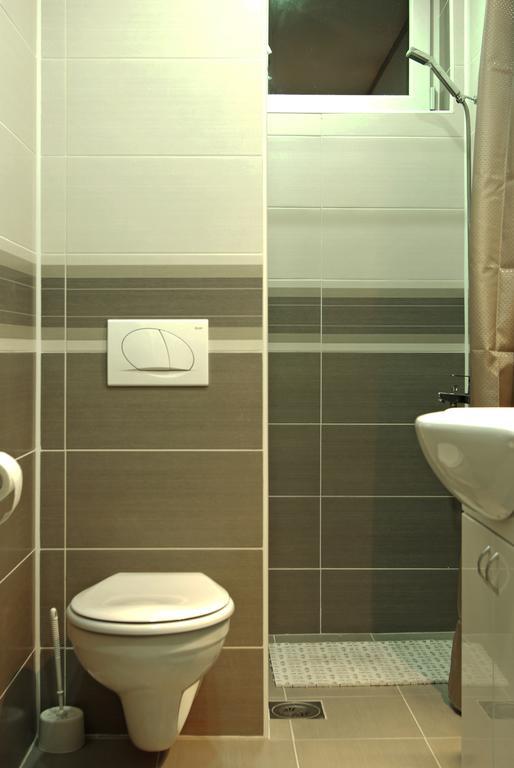 Square Studio Apartment Ni Extérieur photo