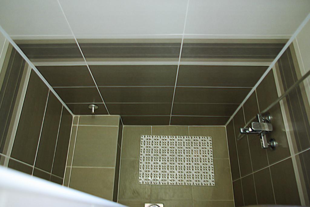 Square Studio Apartment Ni Extérieur photo